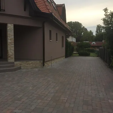 Hunor Jazminvirag Διαμέρισμα *