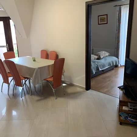 Hunor Jazminvirag * Balatonlelle