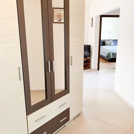 Apartment Hunor Jazminvirag Balatonlelle