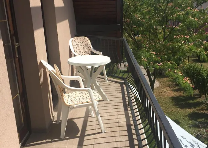 Apartment Hunor Jazminvirag